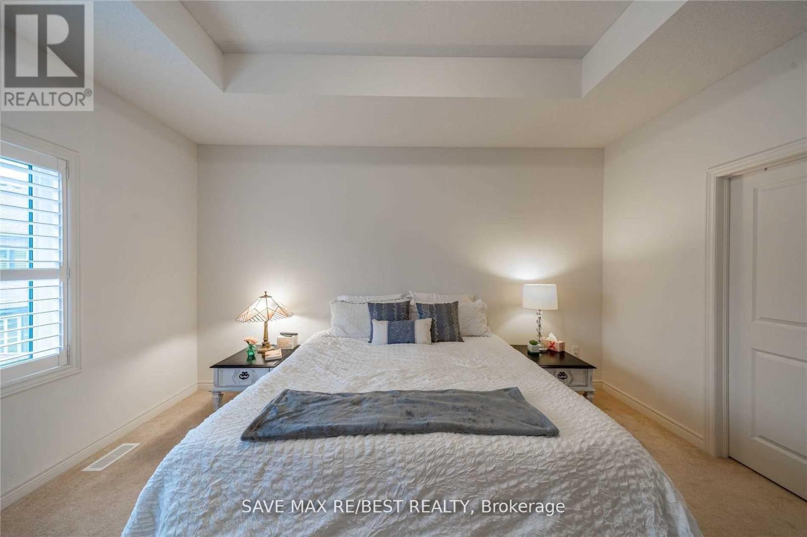 35 Conarty Crescent, Whitby, Ontario  L1P 0L4 - Photo 9 - E12782368