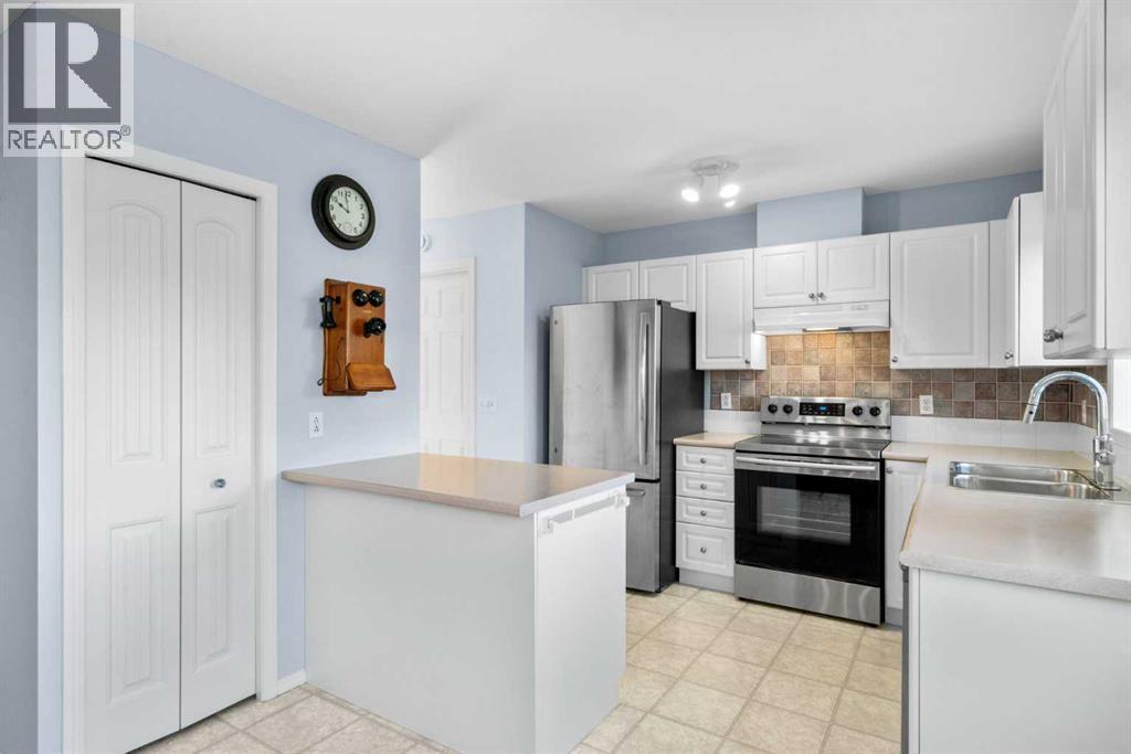 74, 4 Stonegate Drive Nw, Airdrie, Alberta  T4B 2T2 - Photo 14 - A2282311