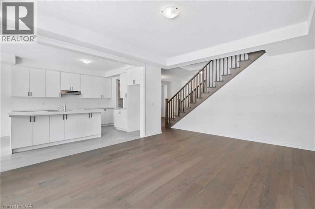 8 Daisy Street, Midhurst, Ontario  L9X 2C5 - Photo 8 - 40804523