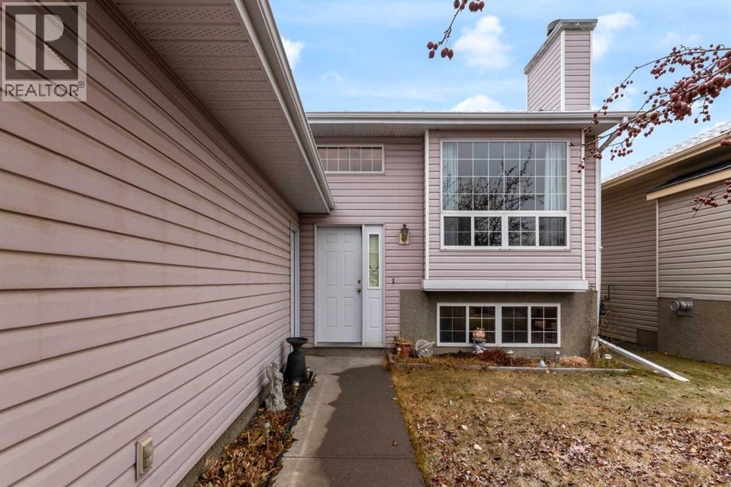 38 West Mcdougal Road, Cochrane, Alberta  T4C 1M4 - Photo 30 - A2285506