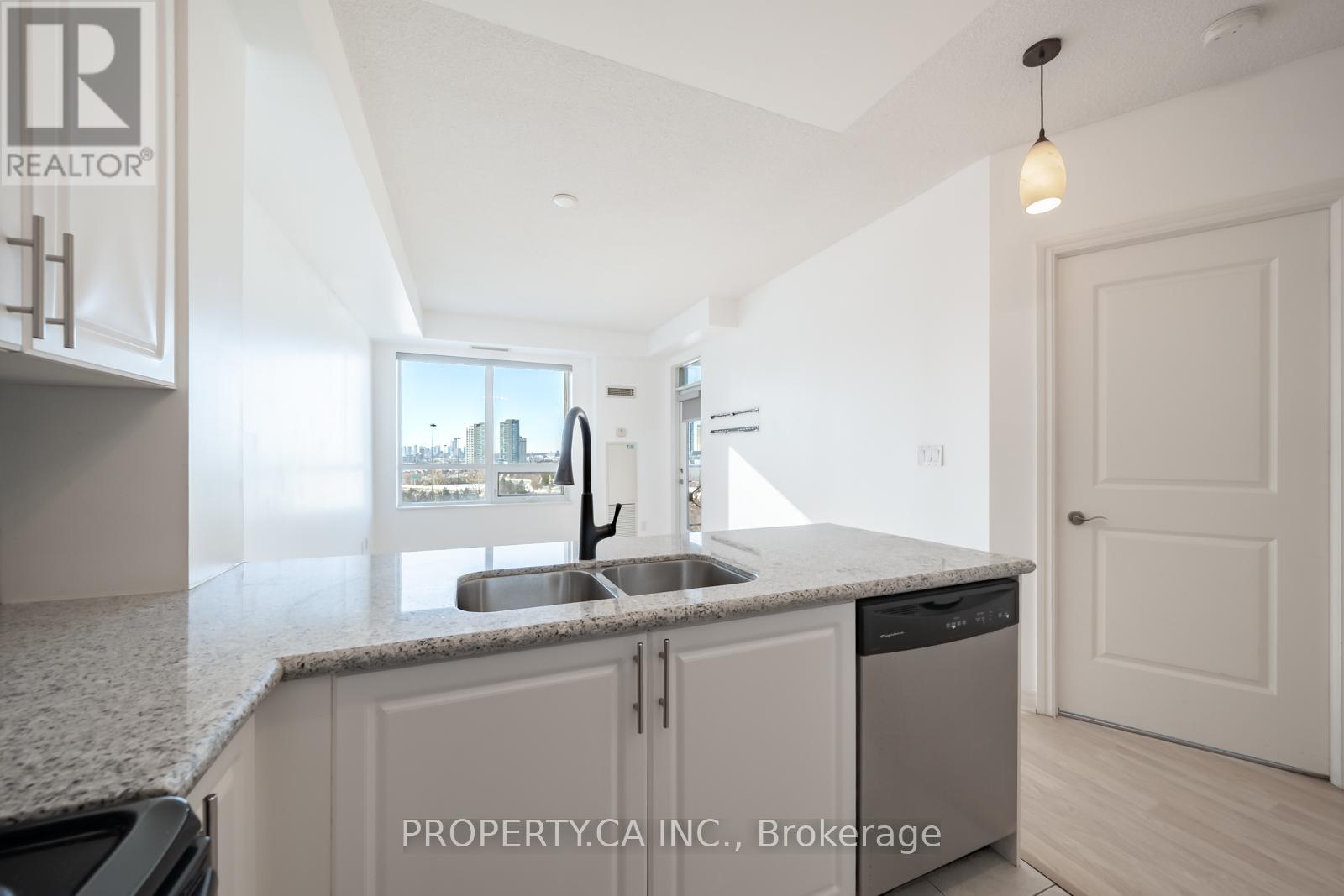 705 - 133 Wynford Drive, Toronto, Ontario  M3C 1K1 - Photo 5 - C12780808