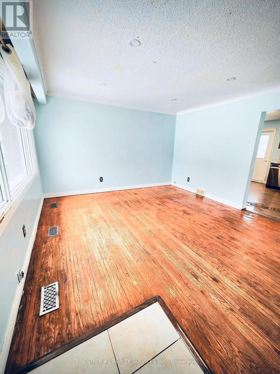 4433 Meadowvale Drive, Niagara Falls, Ontario  L2E 5W8 - Photo 17 - X12782218