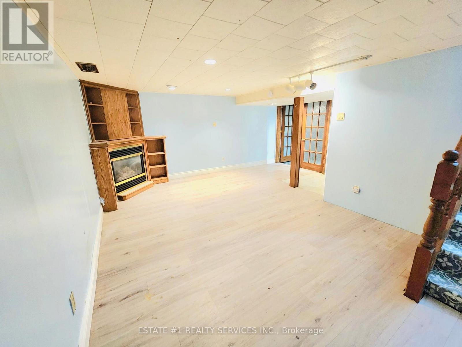 4433 Meadowvale Drive, Niagara Falls, Ontario  L2E 5W8 - Photo 20 - X12782220