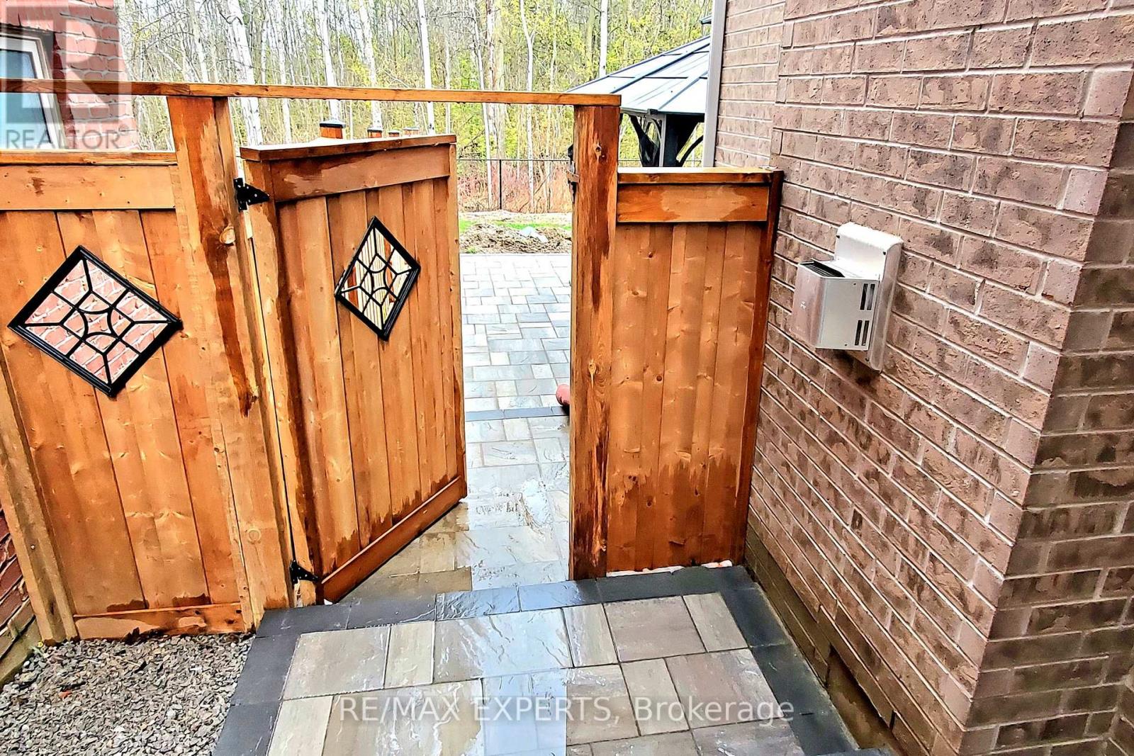 1693 Emberton Way, Innisfil, Ontario  L9S 0N4 - Photo 32 - N12782314