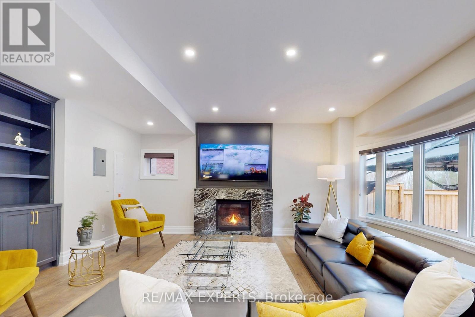 1693 Emberton Way, Innisfil, Ontario  L9S 0N4 - Photo 5 - N12782314