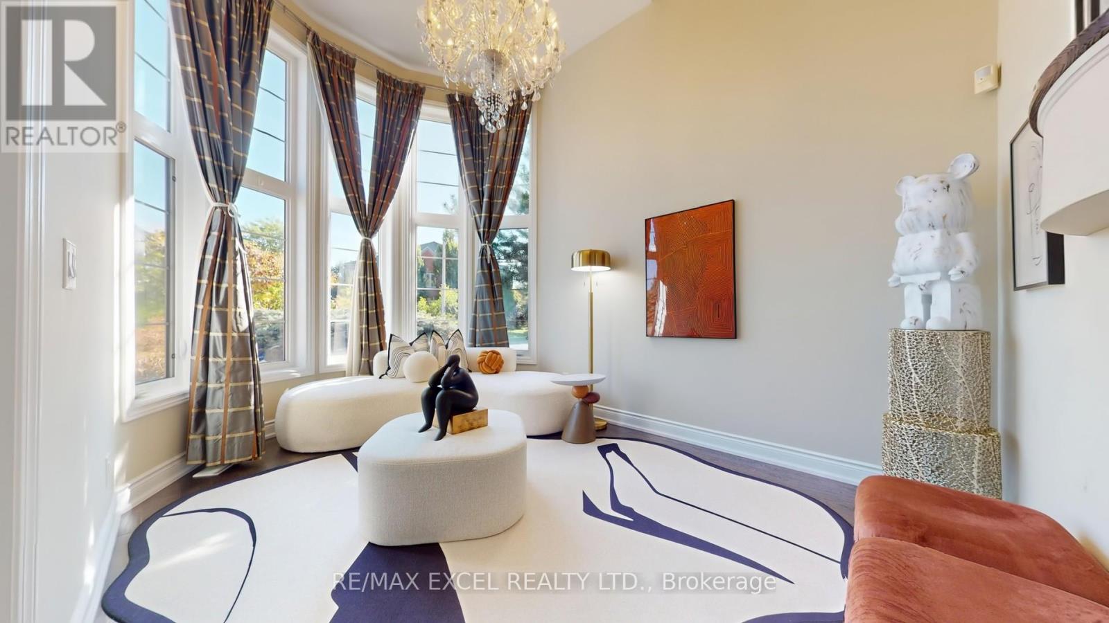 215 Coon's Road, Richmond Hill, Ontario  L4E 4R3 - Photo 3 - N12782340