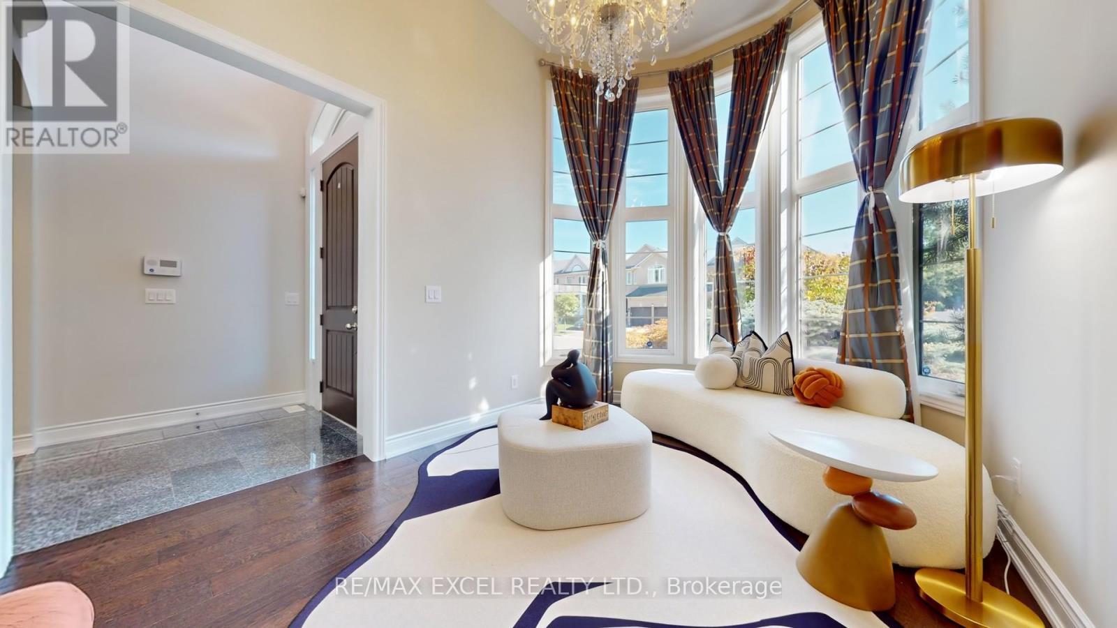 215 Coon's Road, Richmond Hill, Ontario  L4E 4R3 - Photo 4 - N12782340