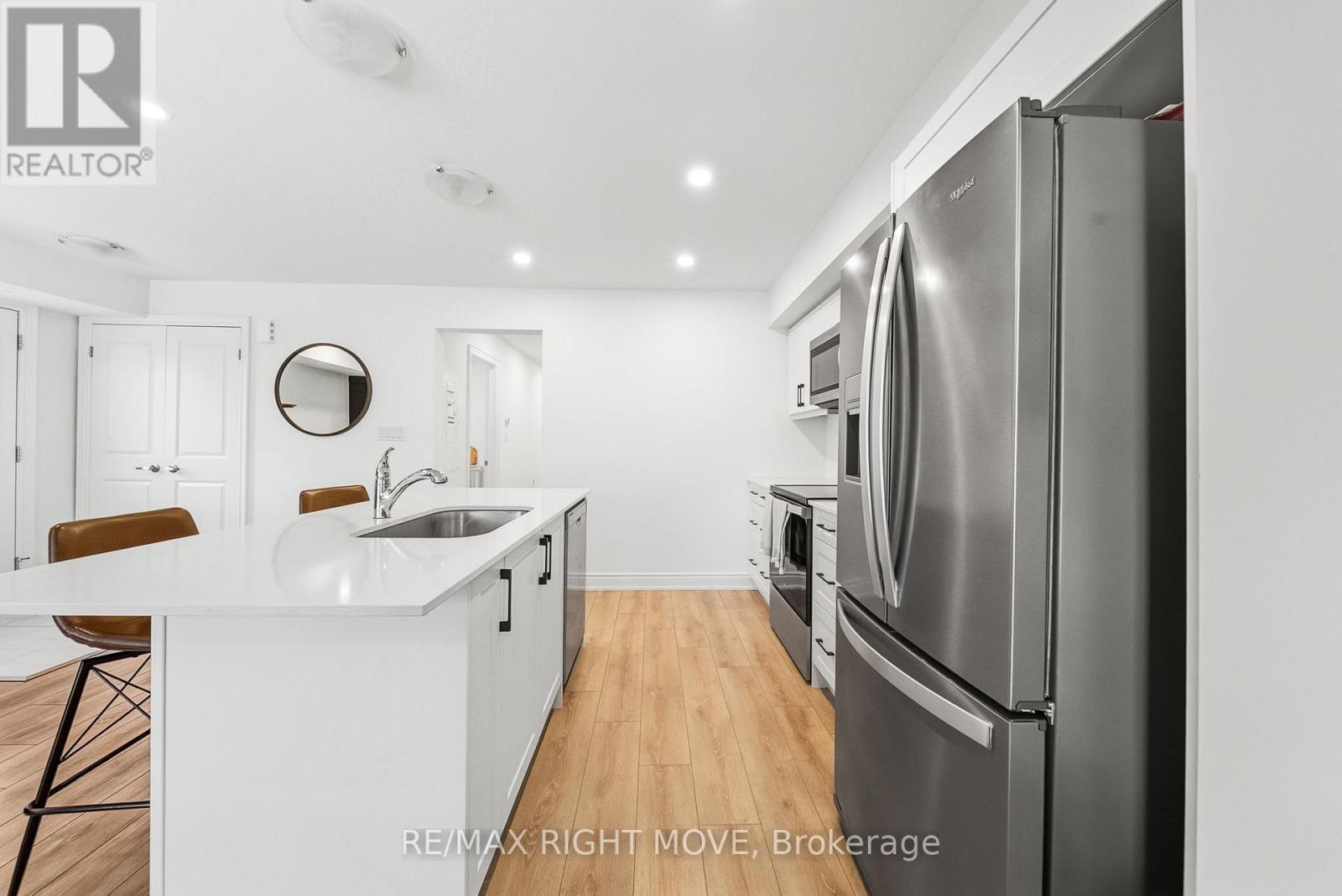 Unit 2 - 41 Pumpkin Corner Crescent, Barrie, Ontario  L9J 0T7 - Photo 6 - S12782312