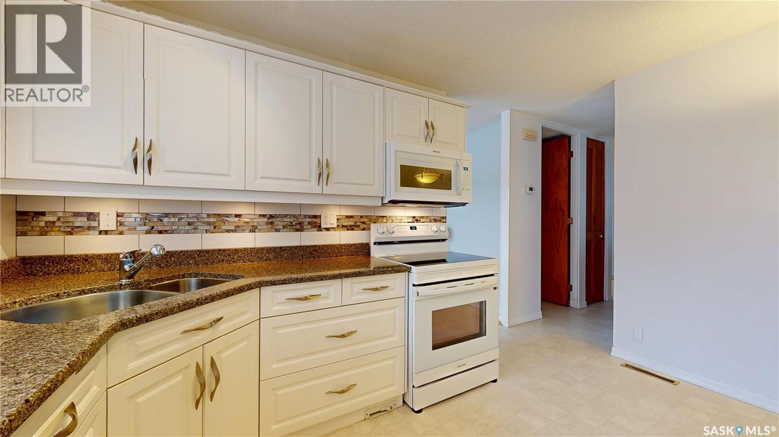 1205 Shannon Road, Regina, Saskatchewan  S4S 5K9 - Photo 18 - SK028361