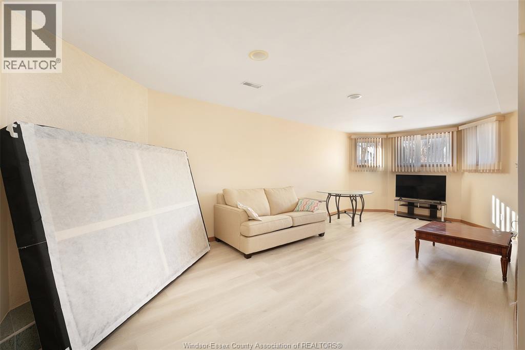 2428 Westminster, Windsor, Ontario  N8T 1Y1 - Photo 25 - 26003118