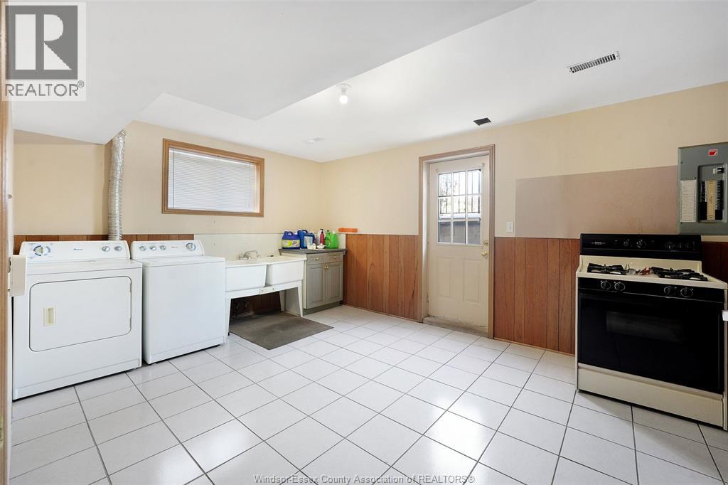 2428 Westminster, Windsor, Ontario  N8T 1Y1 - Photo 29 - 26003118