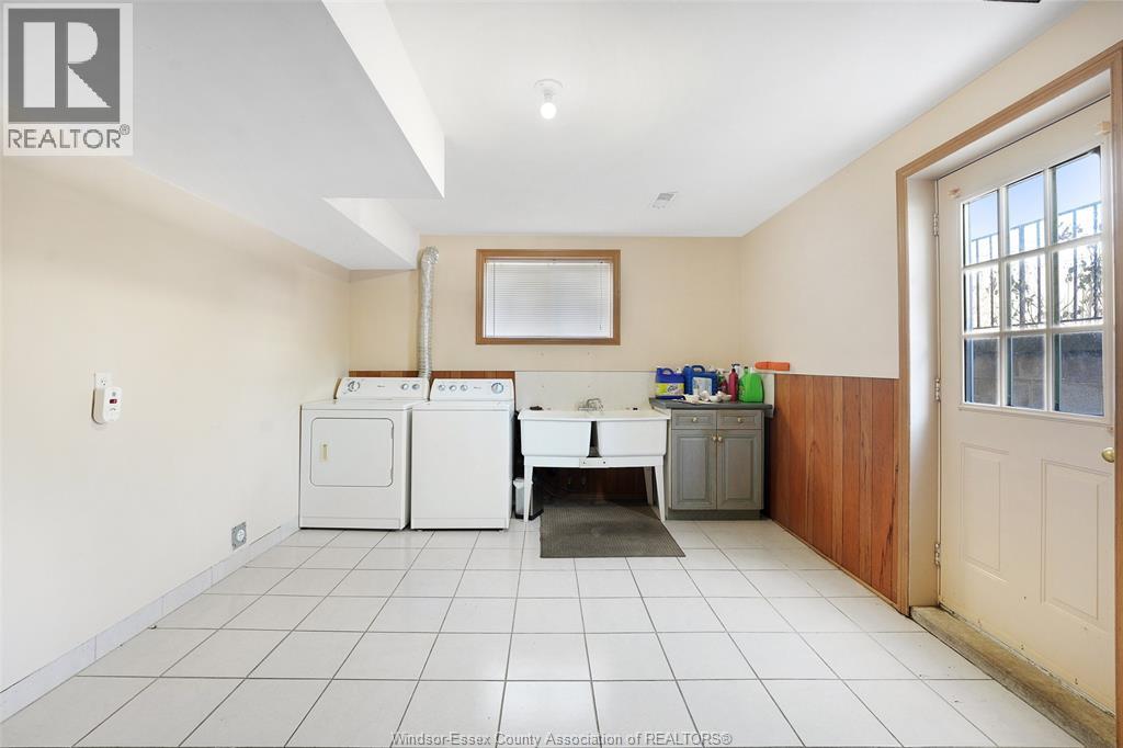 2428 Westminster, Windsor, Ontario  N8T 1Y1 - Photo 30 - 26003118