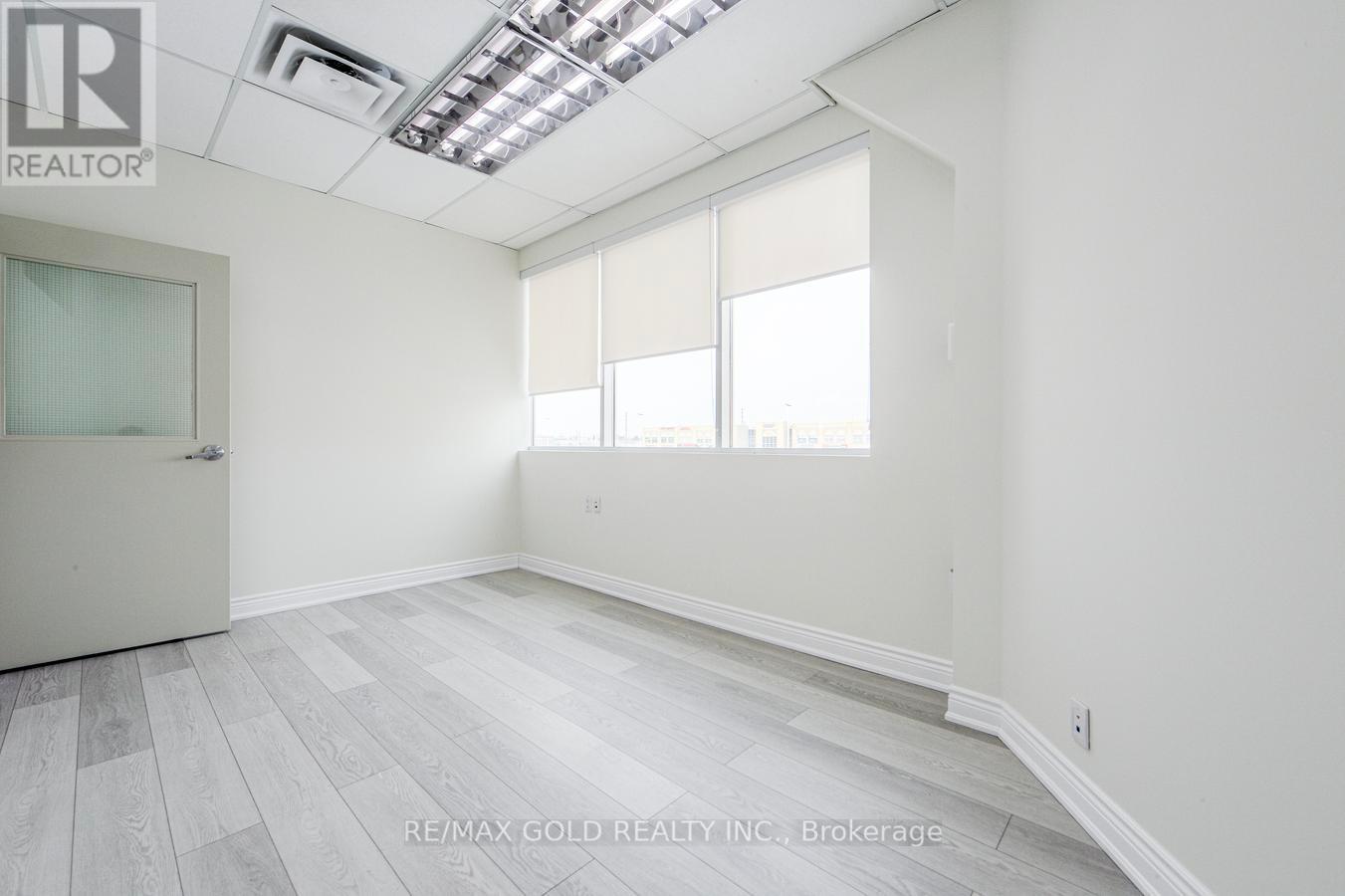 235 - 2980 Drew Road, Mississauga (Malton), Ontario  L4T 0A7 - Photo 10 - W12782310