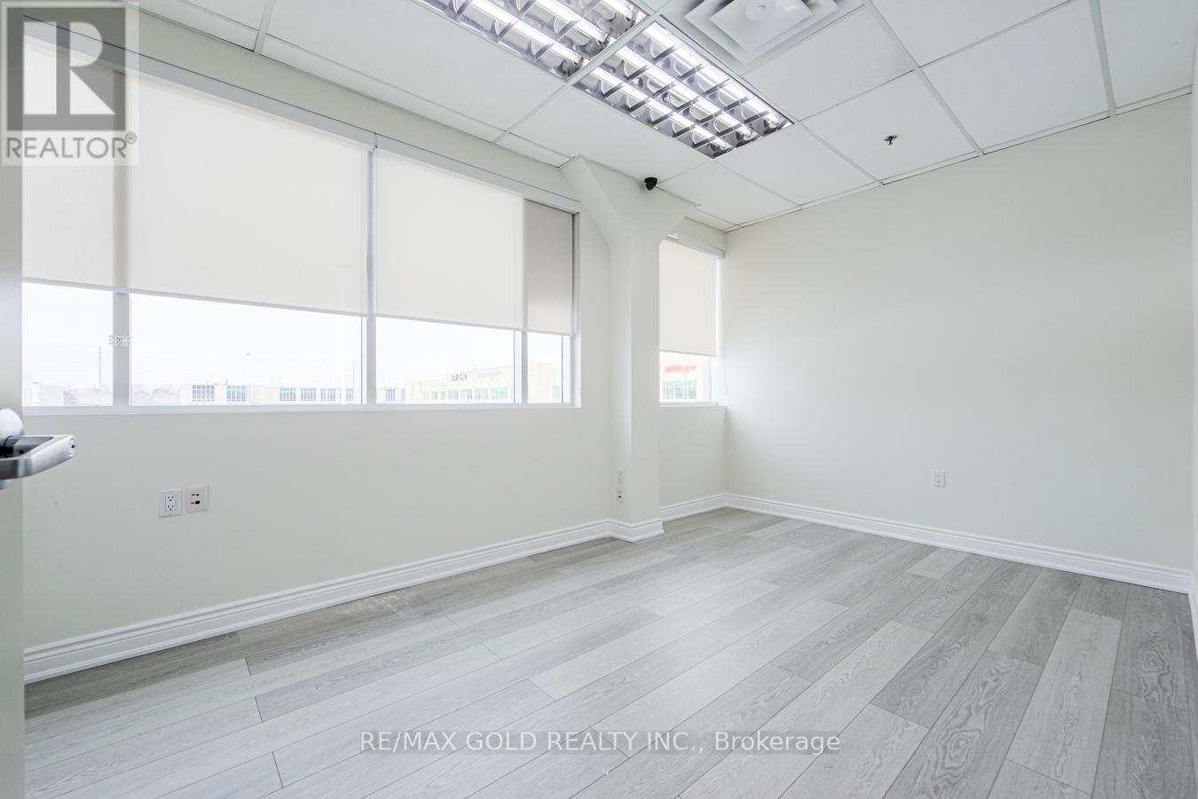 235 - 2980 Drew Road, Mississauga (Malton), Ontario  L4T 0A7 - Photo 13 - W12782310