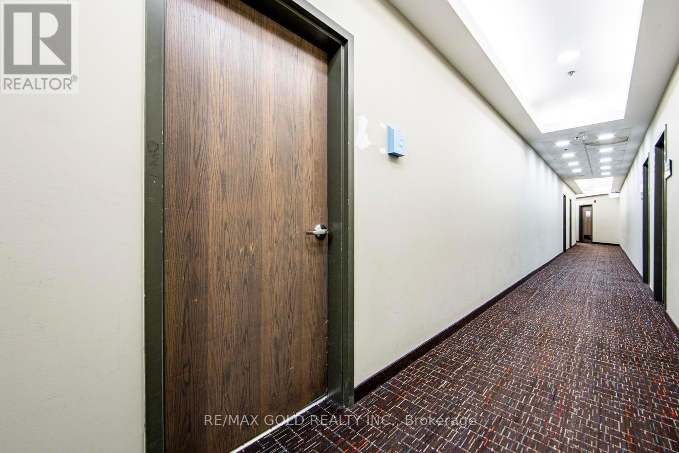 235 - 2980 Drew Road, Mississauga (Malton), Ontario  L4T 0A7 - Photo 2 - W12782310