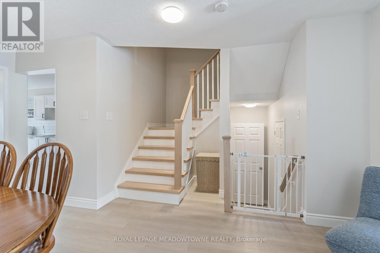 99 Snowberry Crescent, Halton Hills, Ontario  L7G 6M8 - Photo 18 - W12782330