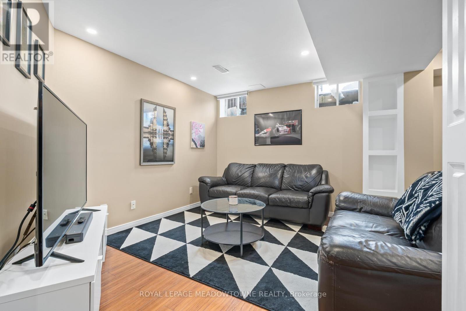 99 Snowberry Crescent, Halton Hills, Ontario  L7G 6M8 - Photo 32 - W12782330