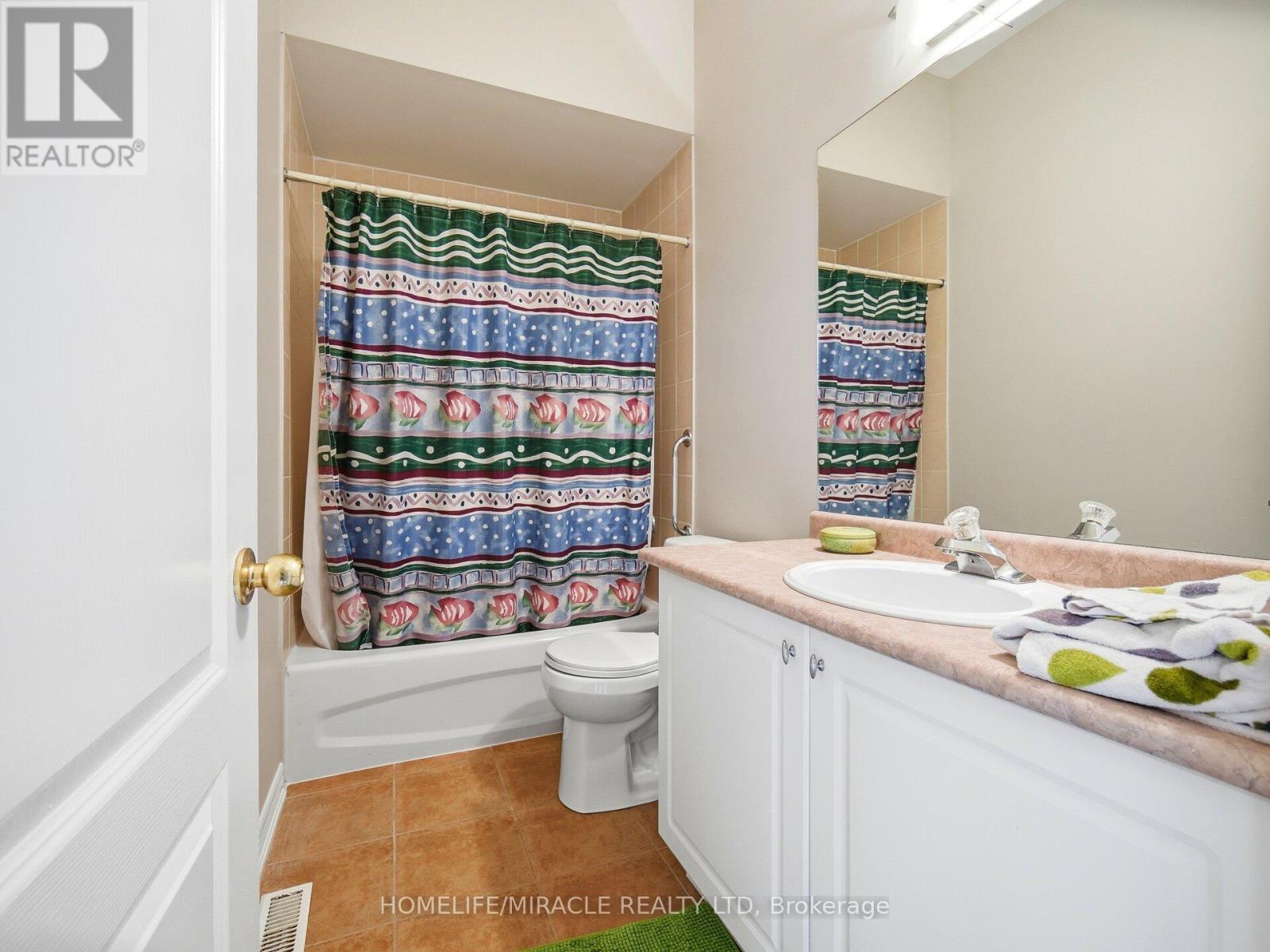 3 Purple Finch Court, Brampton, Ontario  L6X 5A3 - Photo 28 - W12782356