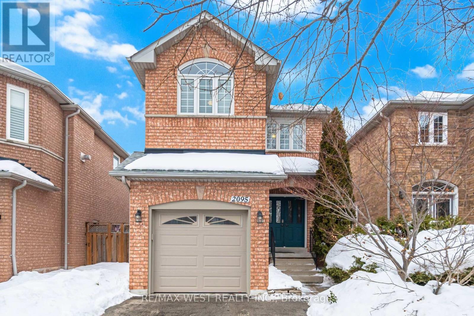 2095 WESTMOUNT DRIVE, Oakville, Ontario