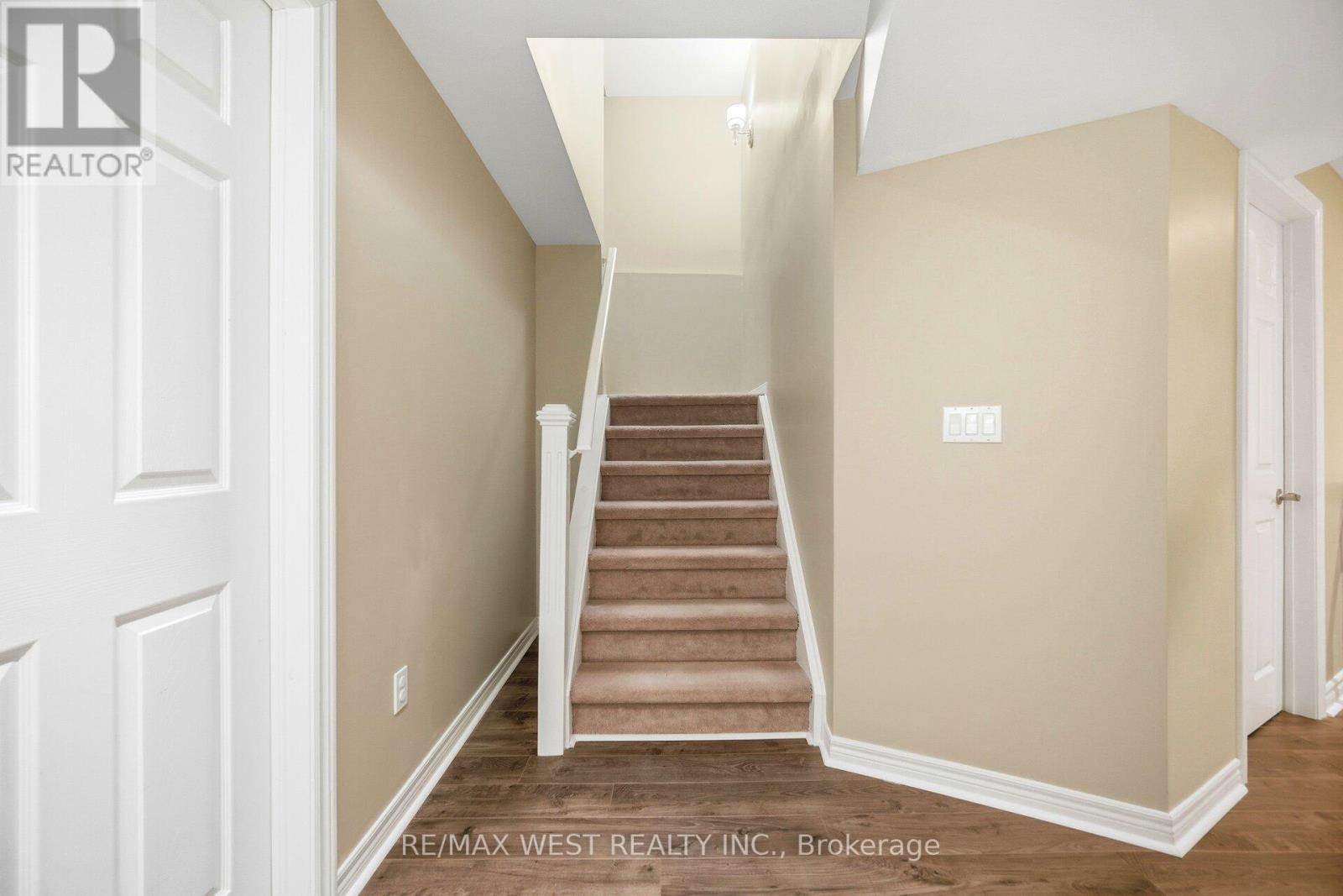 2095 Westmount Drive, Oakville, Ontario  L6M 3P3 - Photo 32 - W12782360