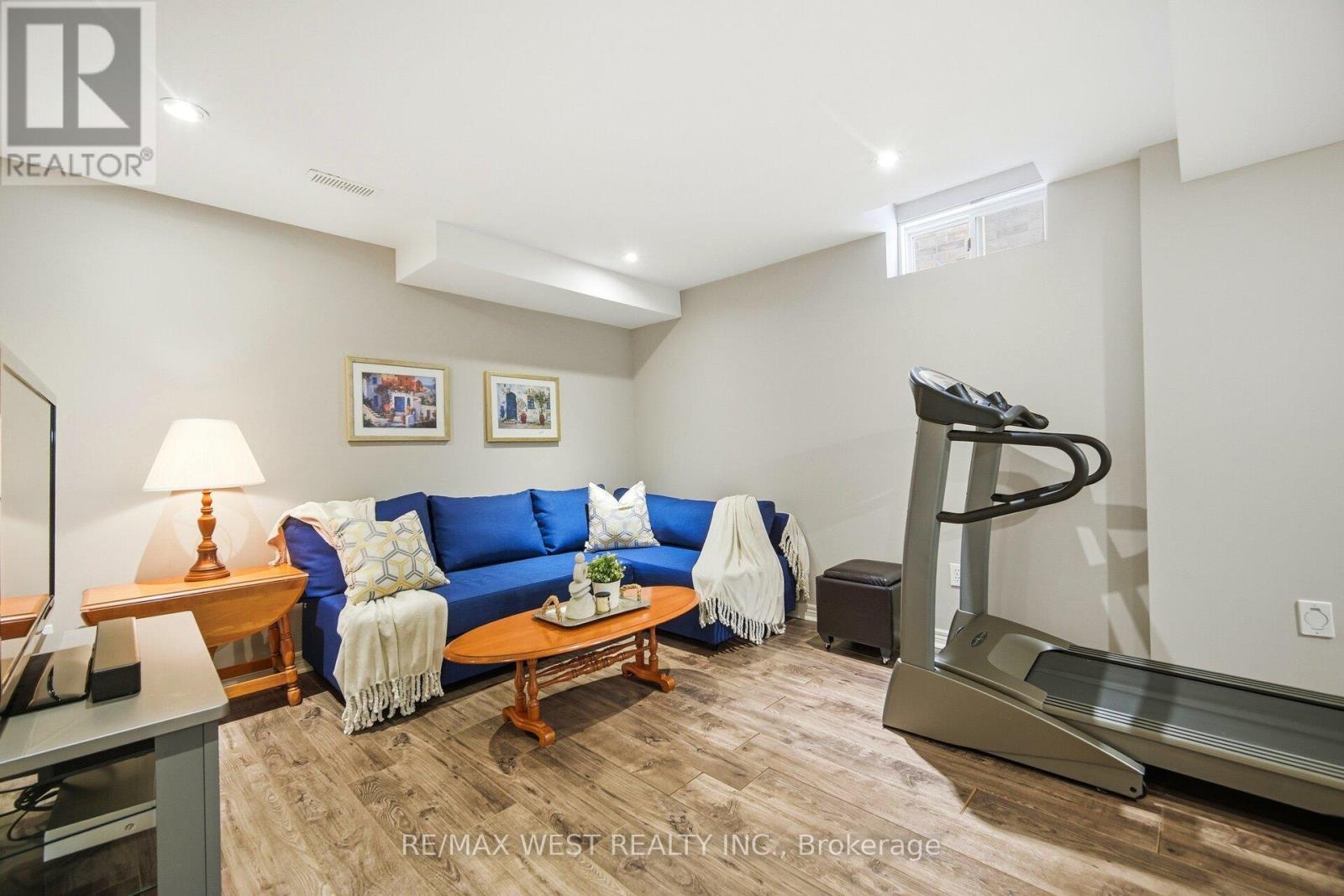 2095 Westmount Drive, Oakville, Ontario  L6M 3P3 - Photo 37 - W12782360