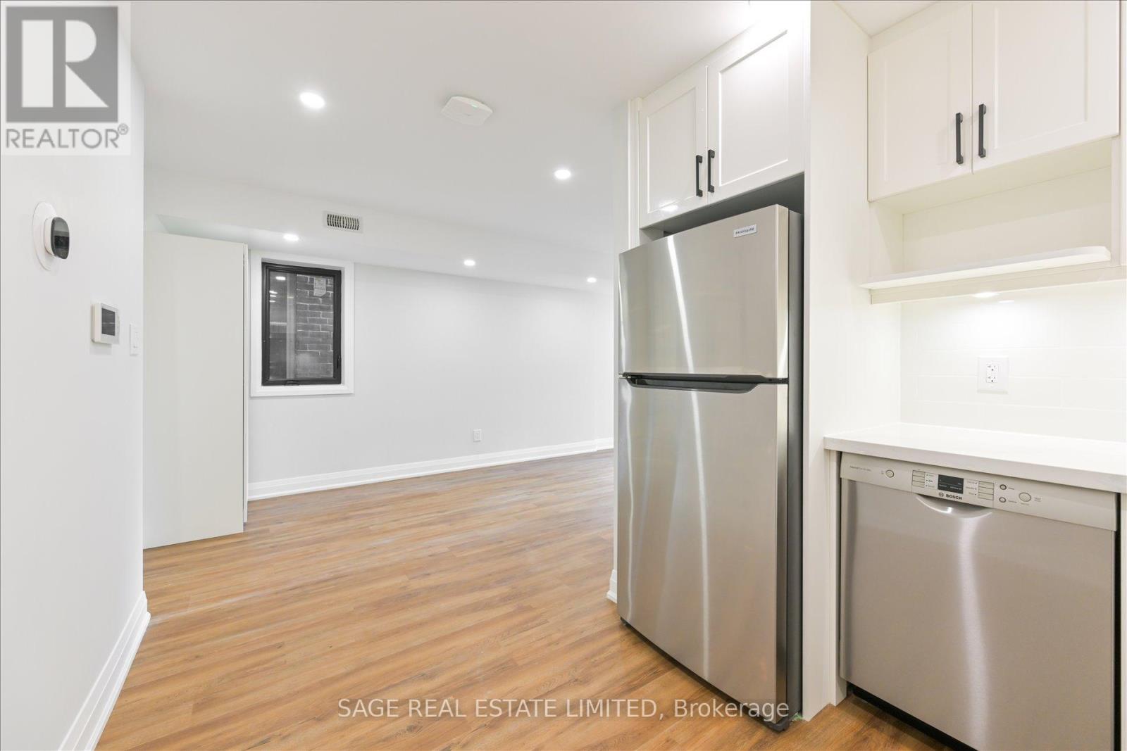 C - 22 Lansdowne Avenue, Toronto, Ontario  M6K 2V8 - Photo 10 - W12782386