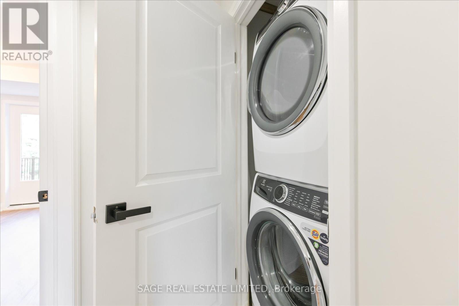 C - 22 Lansdowne Avenue, Toronto, Ontario  M6K 2V8 - Photo 21 - W12782386