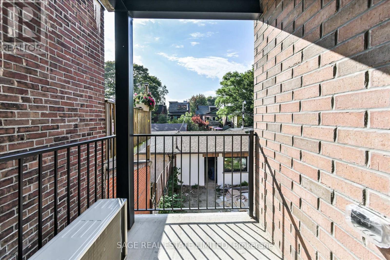 C - 22 Lansdowne Avenue, Toronto, Ontario  M6K 2V8 - Photo 22 - W12782386