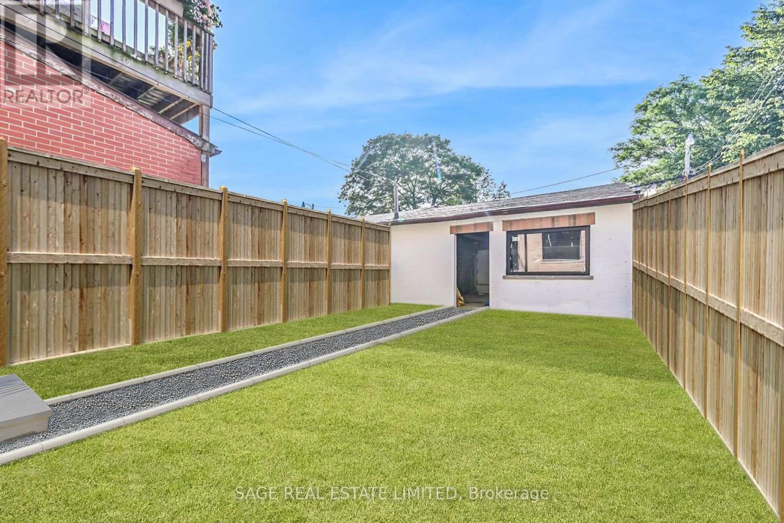 C - 22 Lansdowne Avenue, Toronto, Ontario  M6K 2V8 - Photo 23 - W12782386