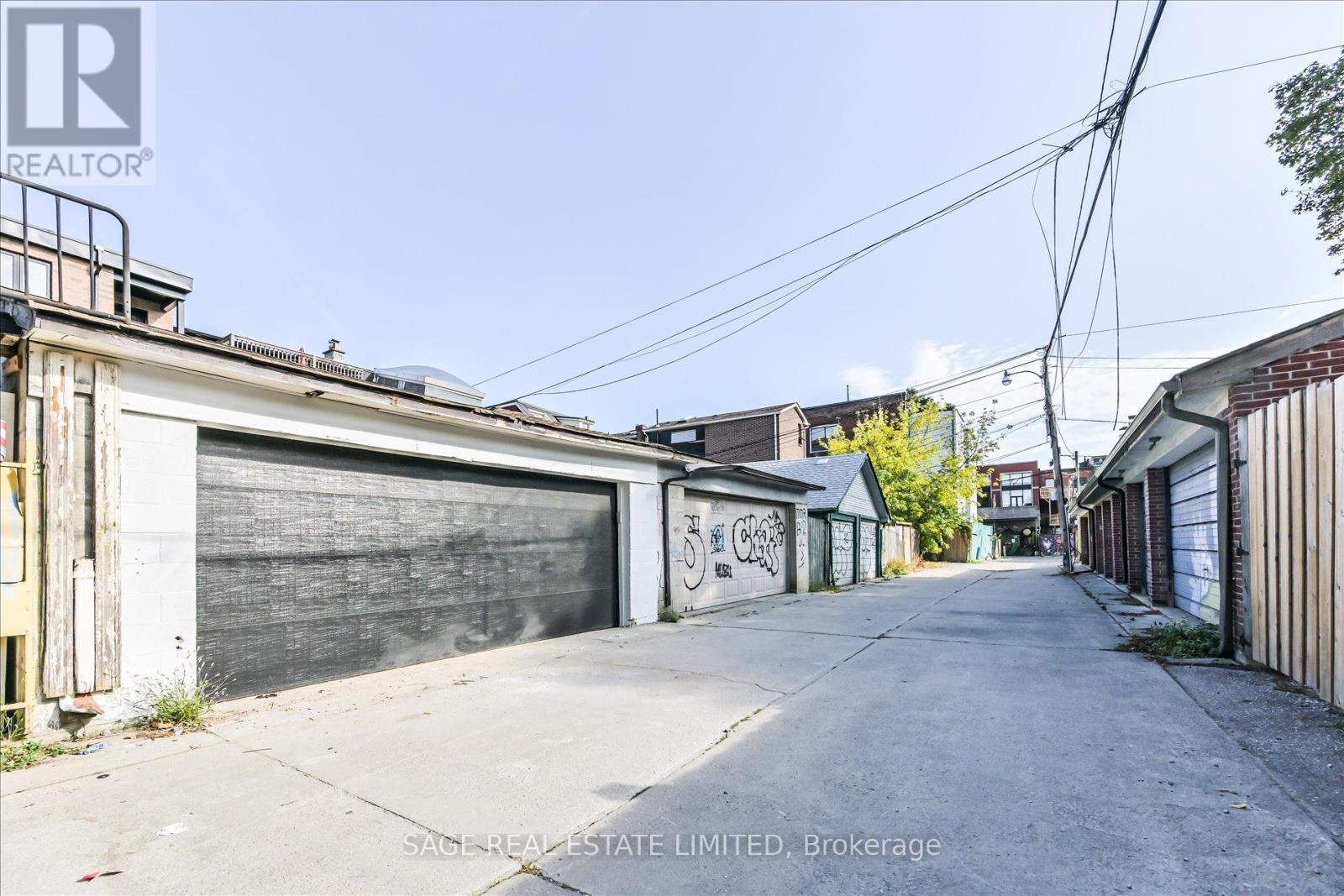 C - 22 Lansdowne Avenue, Toronto, Ontario  M6K 2V8 - Photo 24 - W12782386