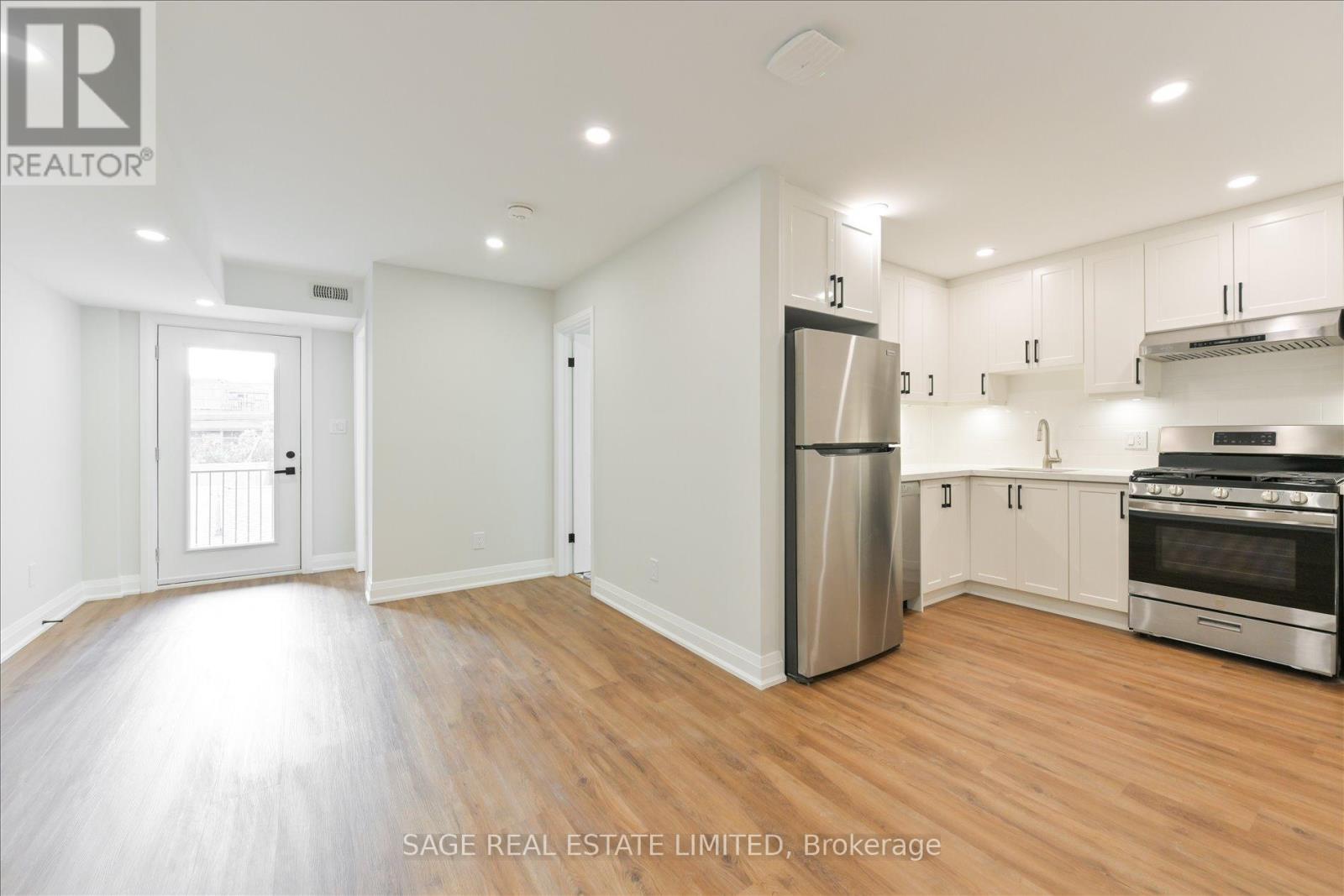 C - 22 Lansdowne Avenue, Toronto, Ontario  M6K 2V8 - Photo 5 - W12782386