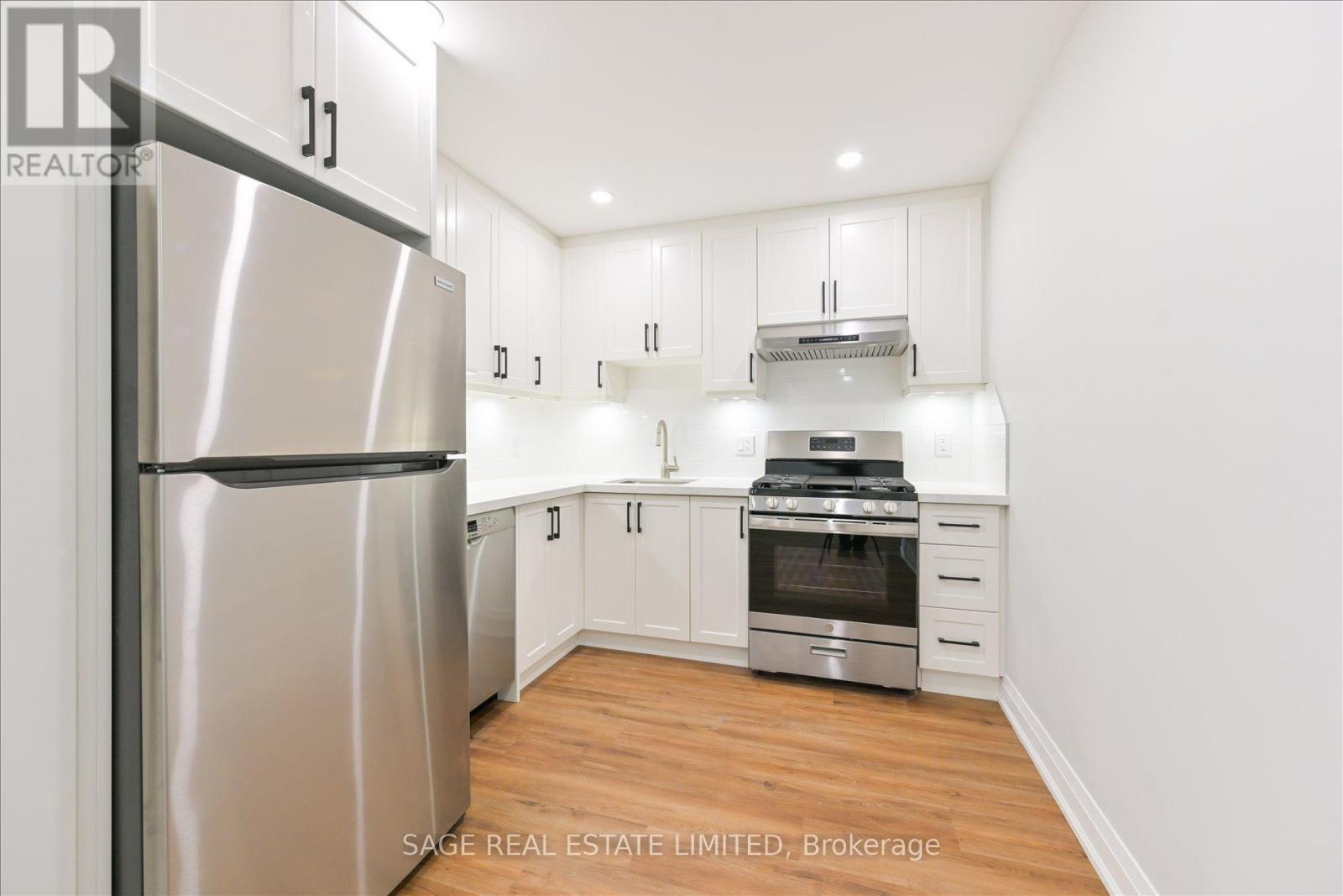 C - 22 Lansdowne Avenue, Toronto, Ontario  M6K 2V8 - Photo 8 - W12782386