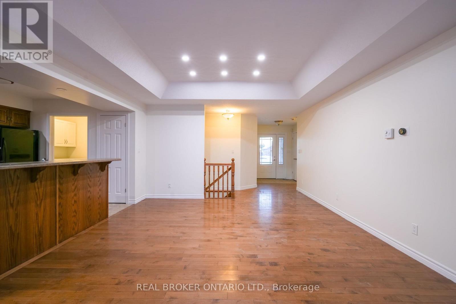 401 Carling Terrace, North Huron, Ontario  N0G 2W0 - Photo 16 - X12782258