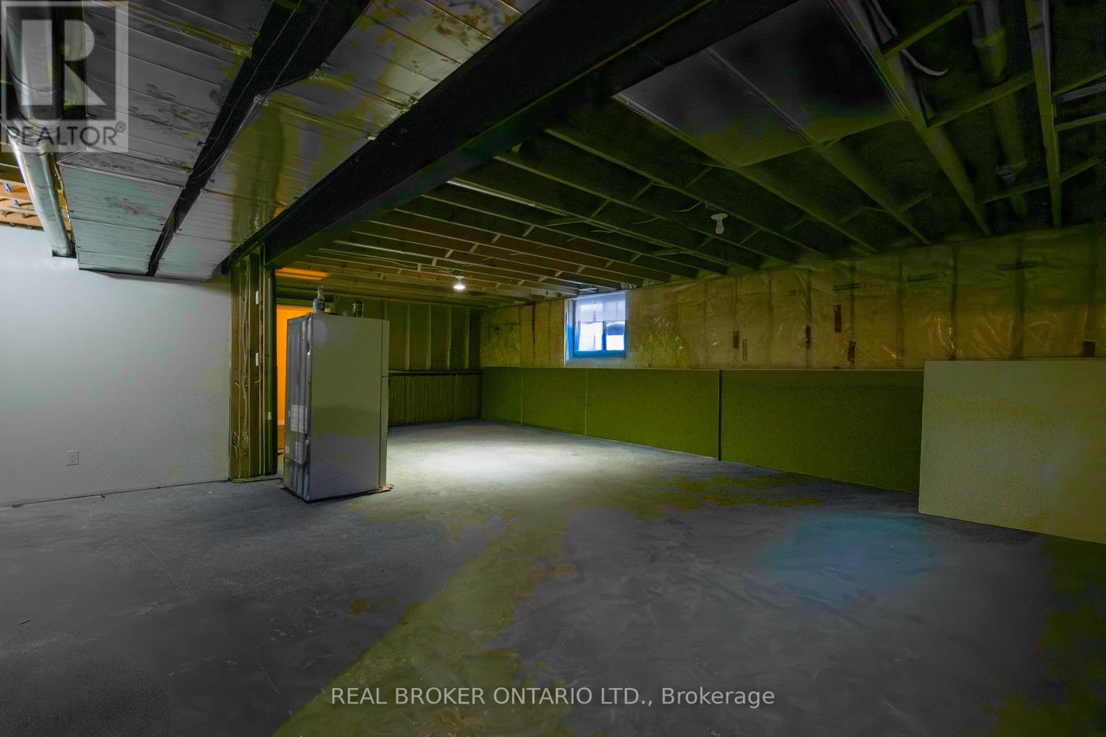 401 Carling Terrace, North Huron, Ontario  N0G 2W0 - Photo 30 - X12782258