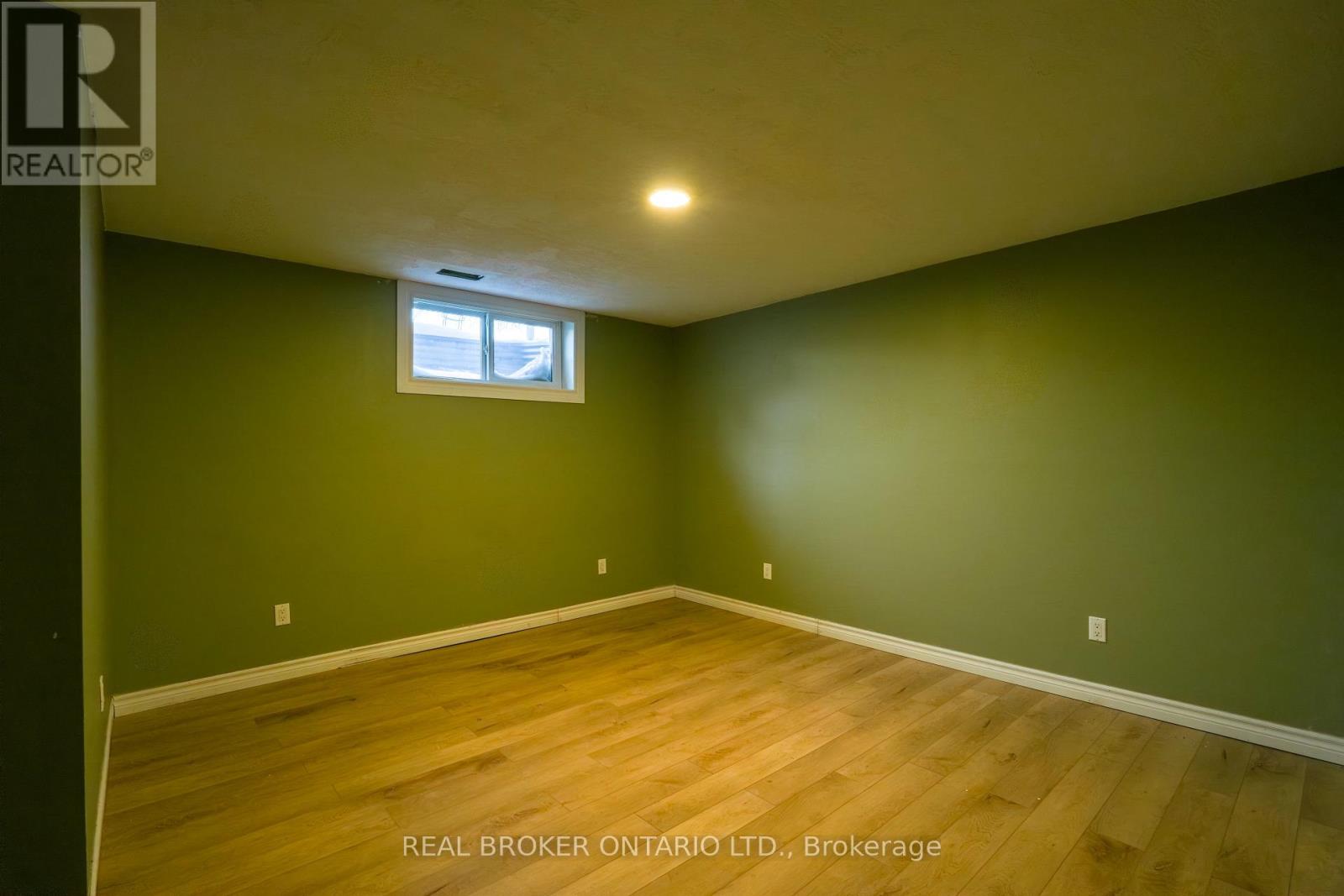 401 Carling Terrace, North Huron, Ontario  N0G 2W0 - Photo 33 - X12782258