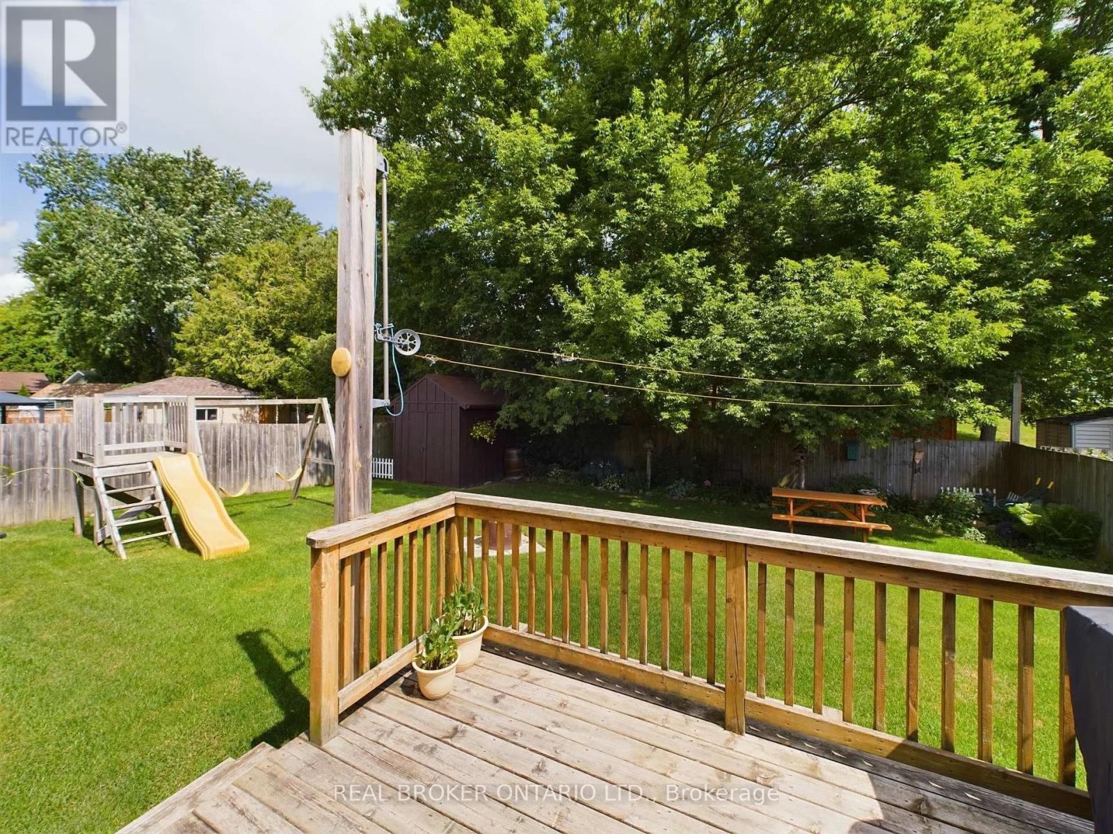 401 Carling Terrace, North Huron, Ontario  N0G 2W0 - Photo 35 - X12782258