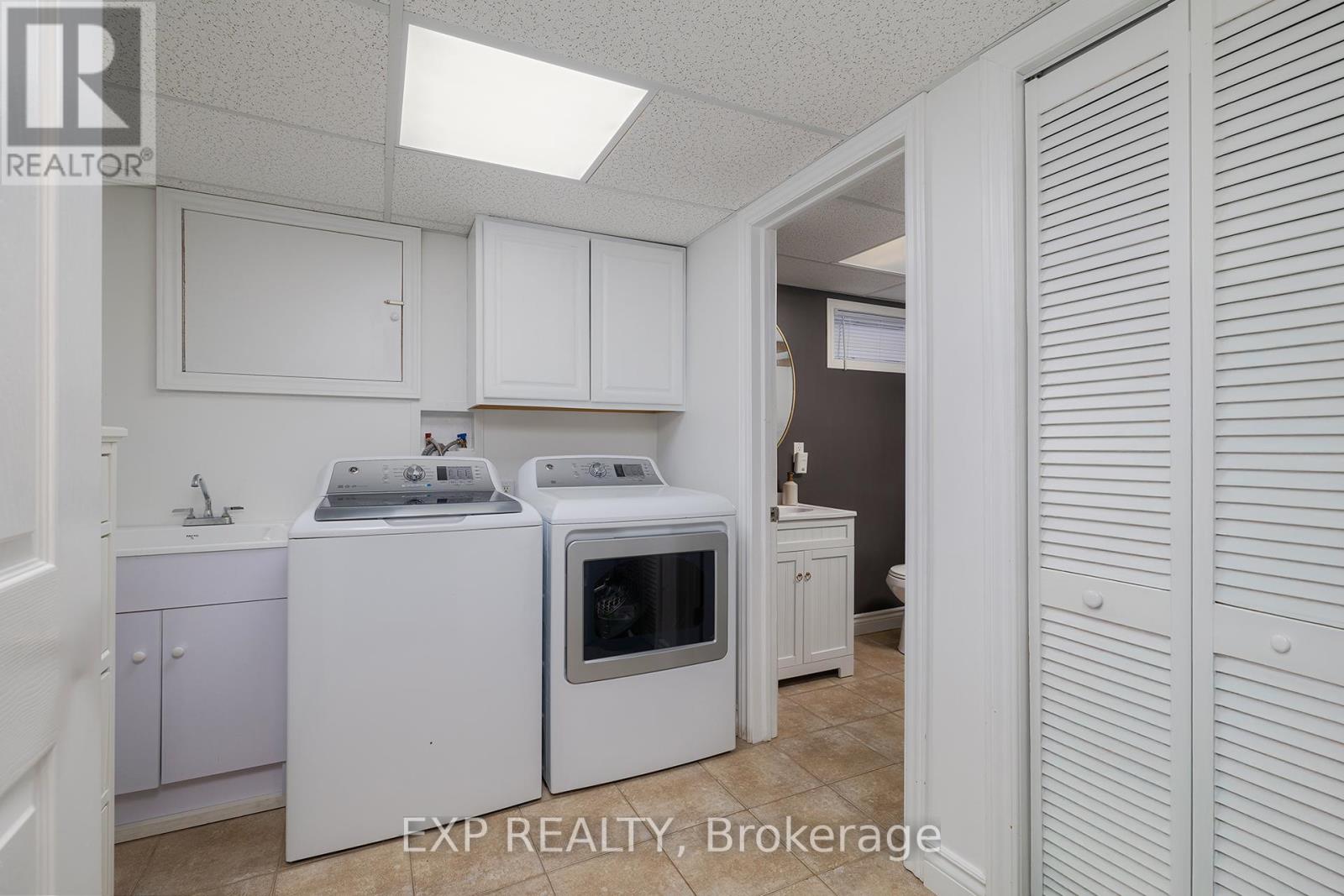 144 Rossford Crescent, Kitchener, Ontario  N2M 2H7 - Photo 11 - X12782304