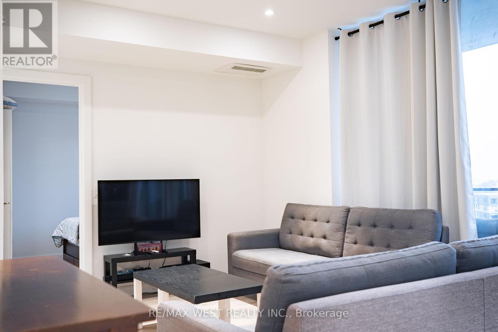 812 - 741 King Street W, Kitchener, Ontario  N2G 0E9 - Photo 7 - X12782336