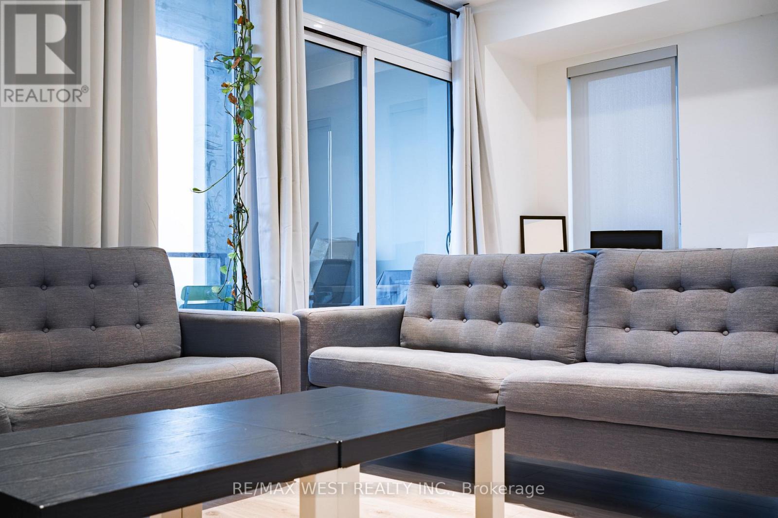 812 - 741 King Street W, Kitchener, Ontario  N2G 0E9 - Photo 8 - X12782336