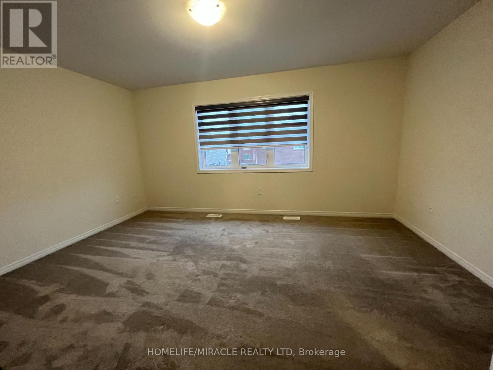 7 Esther Crescent, Thorold, Ontario  L3B 0E9 - Photo 11 - X12782342