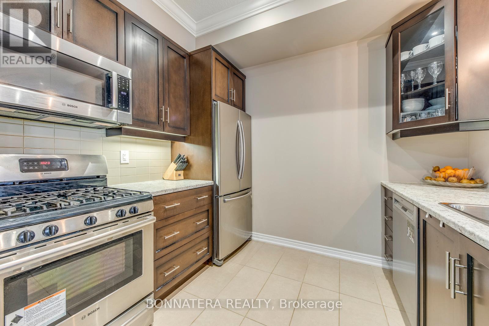 16 - 215 Dundas Street E, Hamilton, Ontario  L8B 0X2 - Photo 9 - X12782358