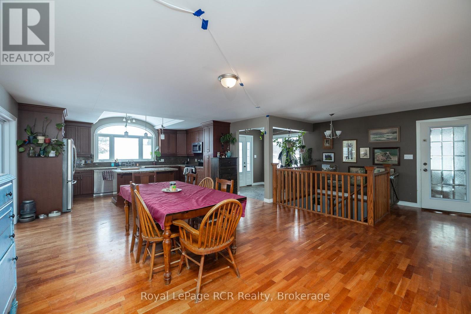 837 7th Avenue, Hanover, Ontario  N4N 2K3 - Photo 10 - X12782508