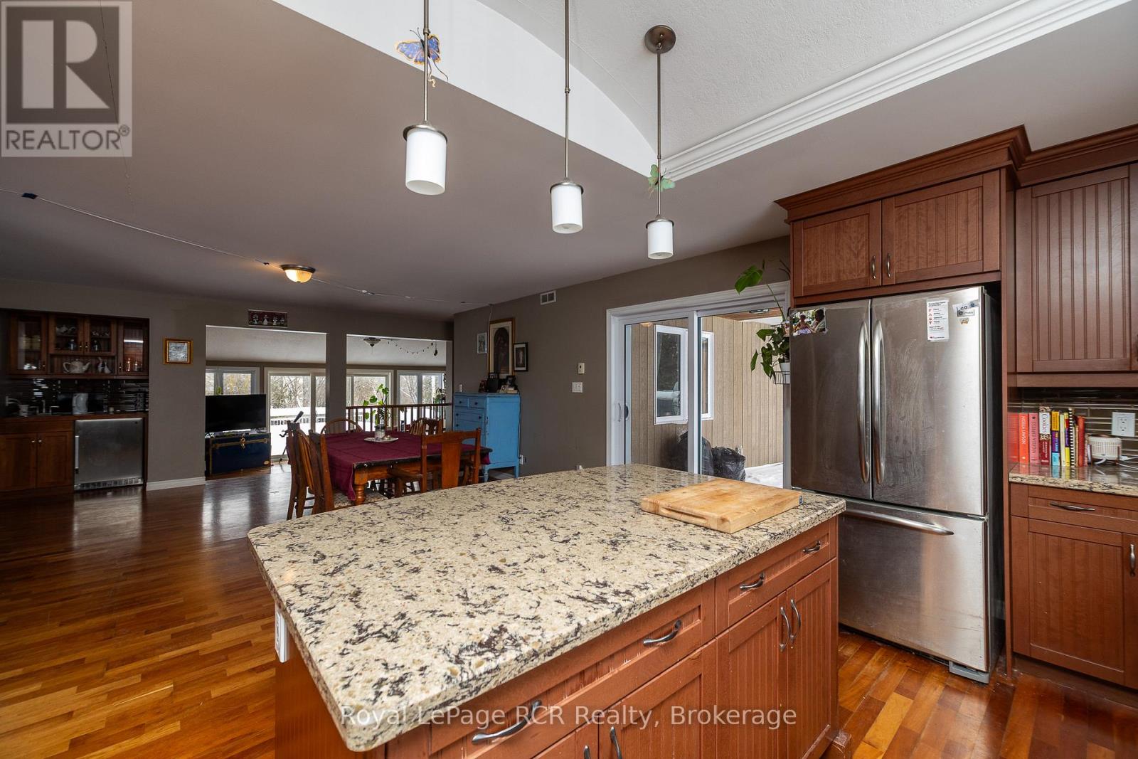 837 7th Avenue, Hanover, Ontario  N4N 2K3 - Photo 8 - X12782508