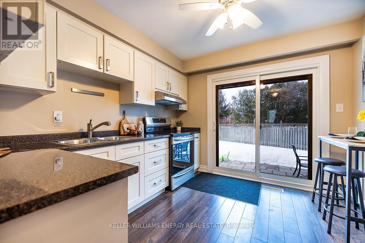 30 Glenmount Court, Whitby, Ontario  L1N 5M8 - Photo 13 - E12782676