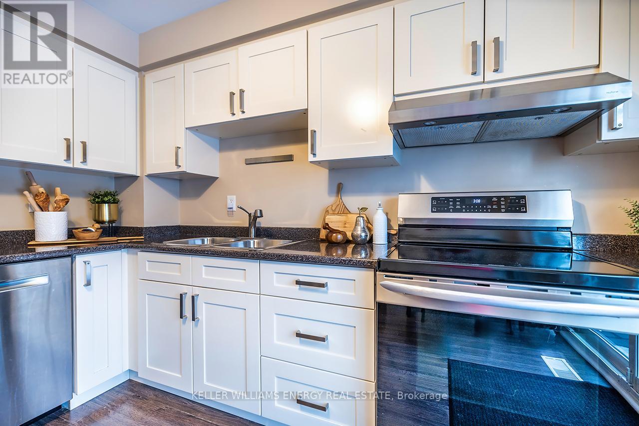 30 Glenmount Court, Whitby, Ontario  L1N 5M8 - Photo 14 - E12782676