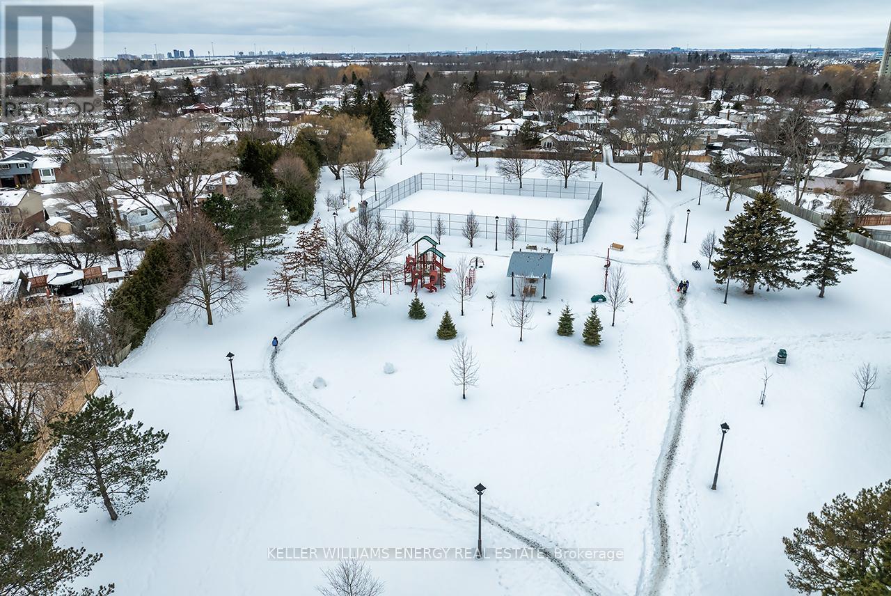 30 Glenmount Court, Whitby, Ontario  L1N 5M8 - Photo 29 - E12782676