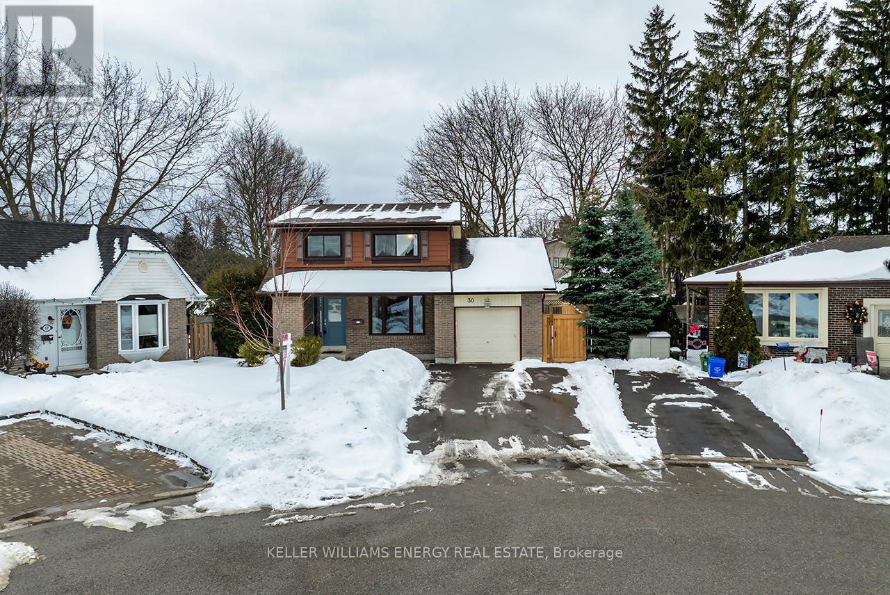 30 Glenmount Court, Whitby, Ontario  L1N 5M8 - Photo 3 - E12782676