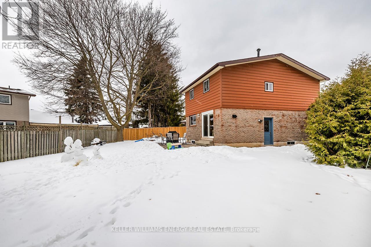 30 Glenmount Court, Whitby, Ontario  L1N 5M8 - Photo 33 - E12782676