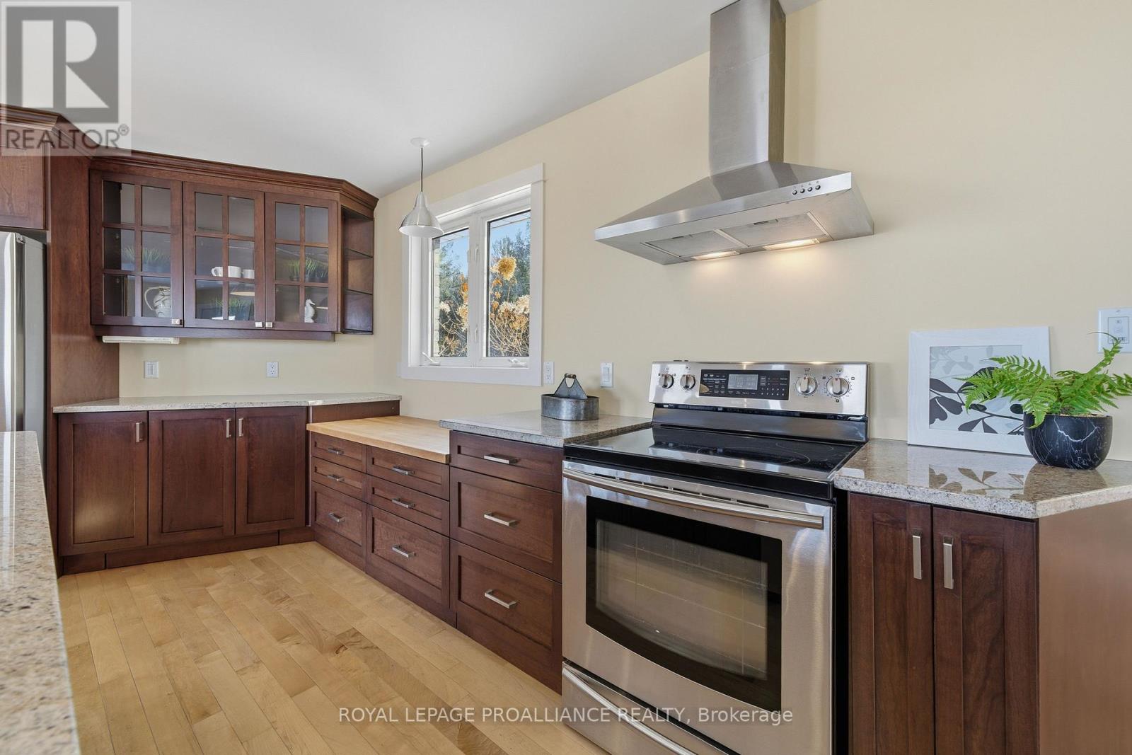 527 Flying Club Road, Quinte West (Sidney Ward), Ontario  K0K 3E0 - Photo 15 - X12782442