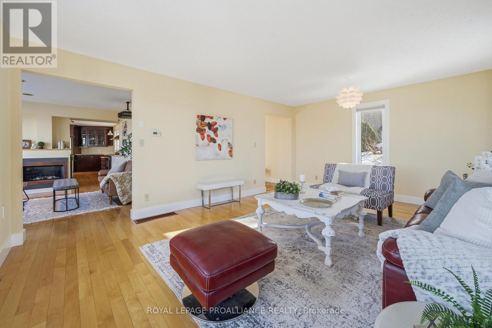 527 Flying Club Road, Quinte West (Sidney Ward), Ontario  K0K 3E0 - Photo 8 - X12782442